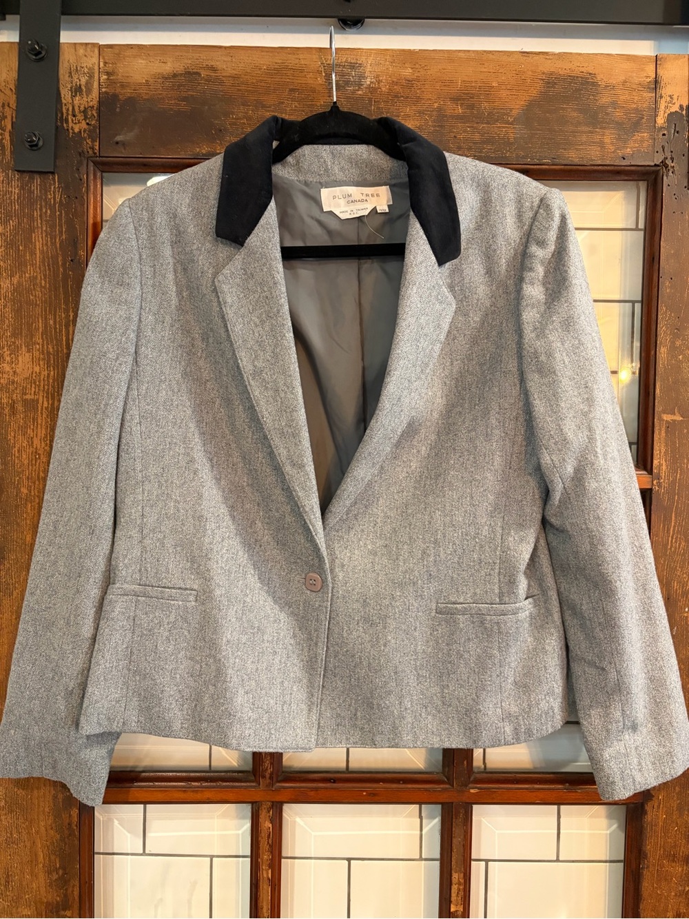 Plum Trees Canada gray tweed blazer featuring a distinctive black velvet collar.